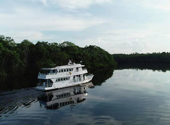 barco hotel kalua para pesca na Amazônia