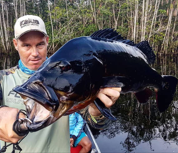 pacotes de pesca no rio jurubaxi